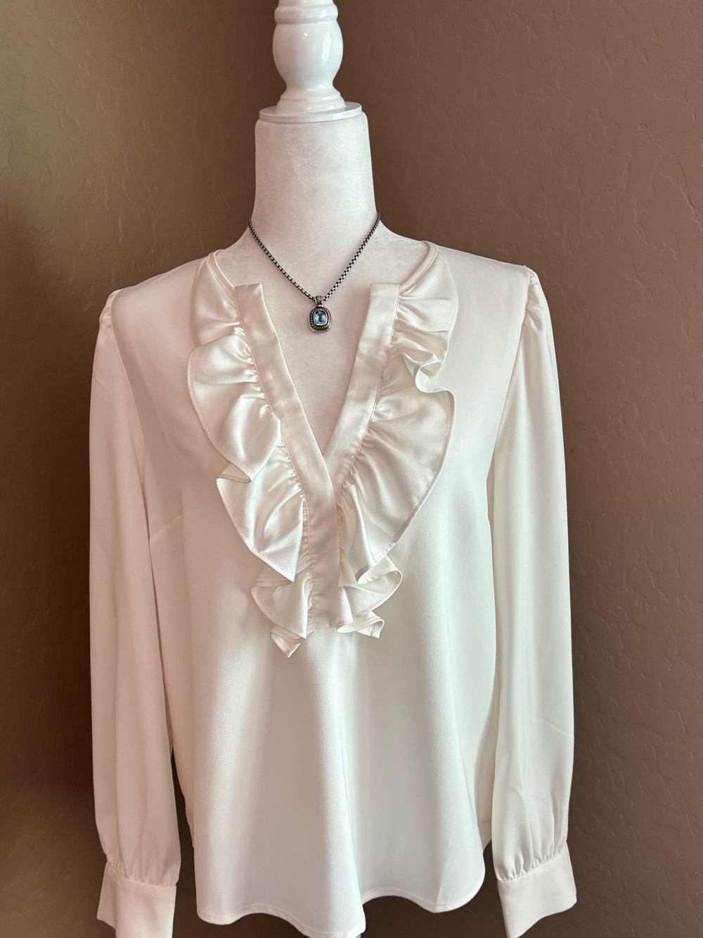 J. CREW ☀️ V-neck Ruffle Blouse - Picture 7 of 12